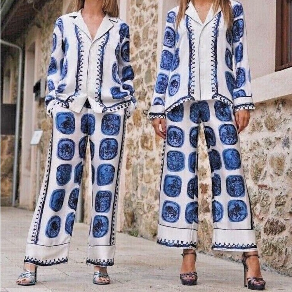Zara ZW Collection Printed Blue and White Trousers
